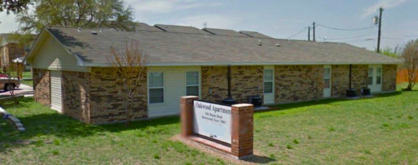 Oakwood Apartments Apartments in Mequon, WI